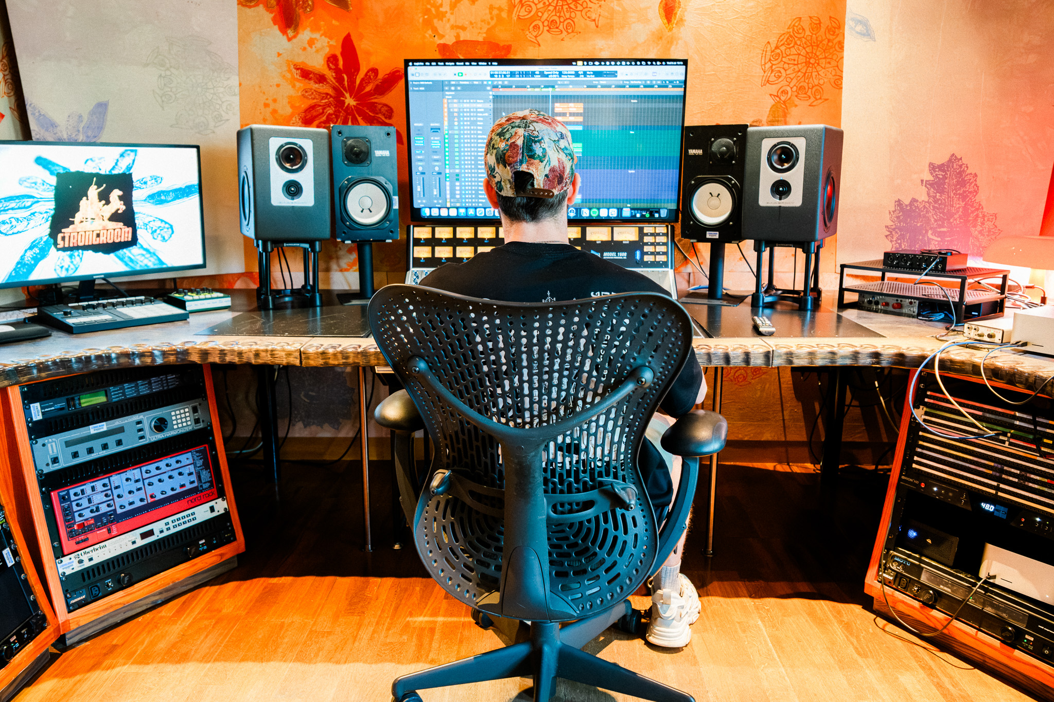 Nobody else teaches home recording this way