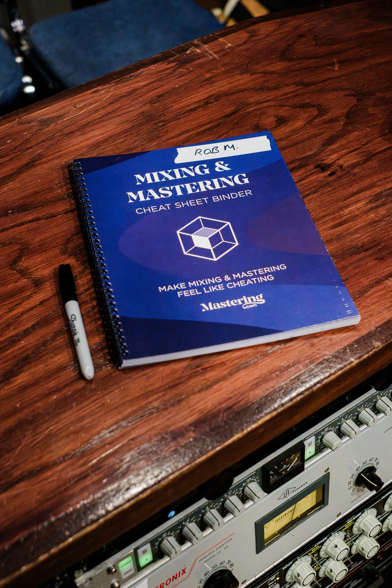 Mixing & Mastering Cheat Sheet Binder (Physical) view 3